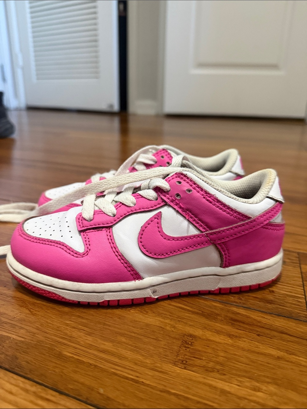 Nike Dunk Low "Laser Fuchsia" toddler/preschool sneakers 12C